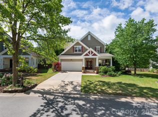 1332 Heathbrook Cir, Asheville, NC 28803