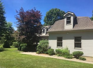 2720 Tibbetts Wick Rd, Hubbard, OH 44425