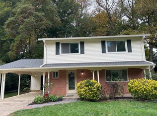 5423 Gainsborough Dr, Fairfax, VA 22032