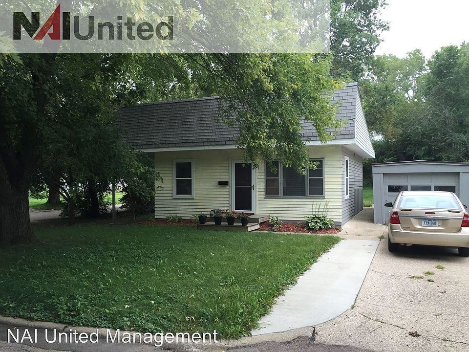 1st image of 401 37th Street Pl