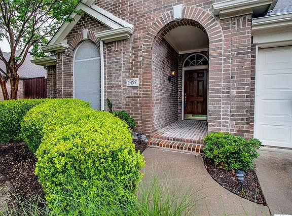 3rd image of 1427 Murphy Dr