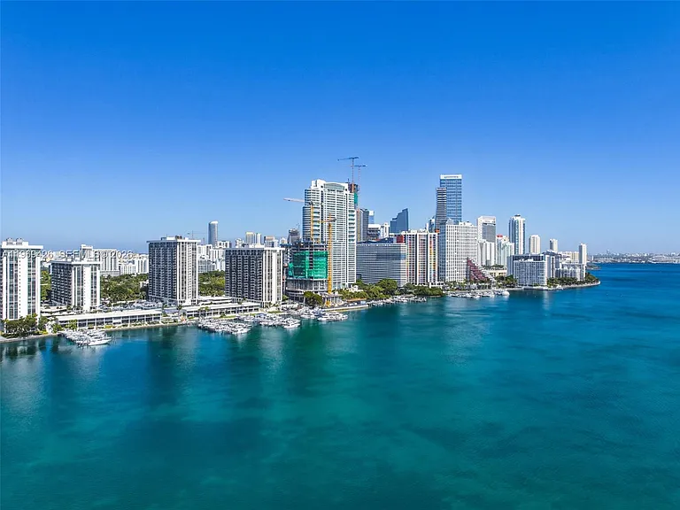 1915 Brickell Ave #1407 — Photo 33