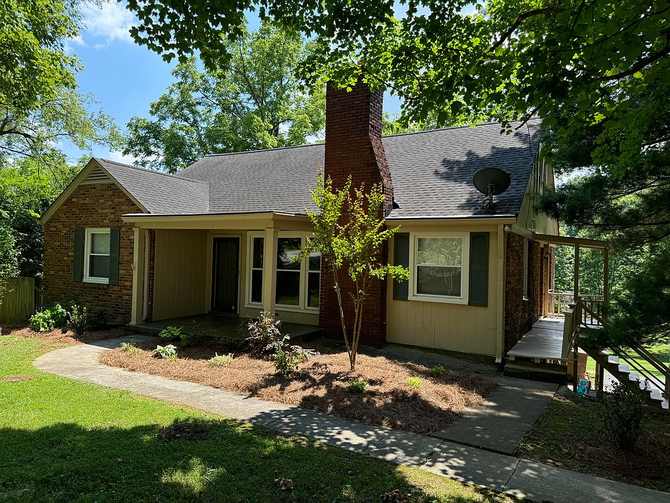 Street view of house. Yard is maintained by owner.
