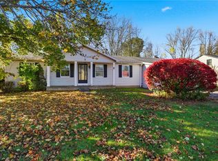 8 Pine Brook Cir, Penfield, NY 14526