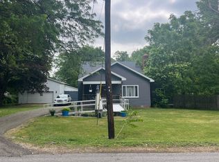 1102 Ogontz Ave, Maumee, OH 43537