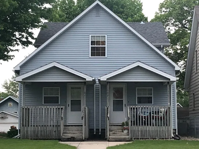 1004 S 18th St — Photo 1
