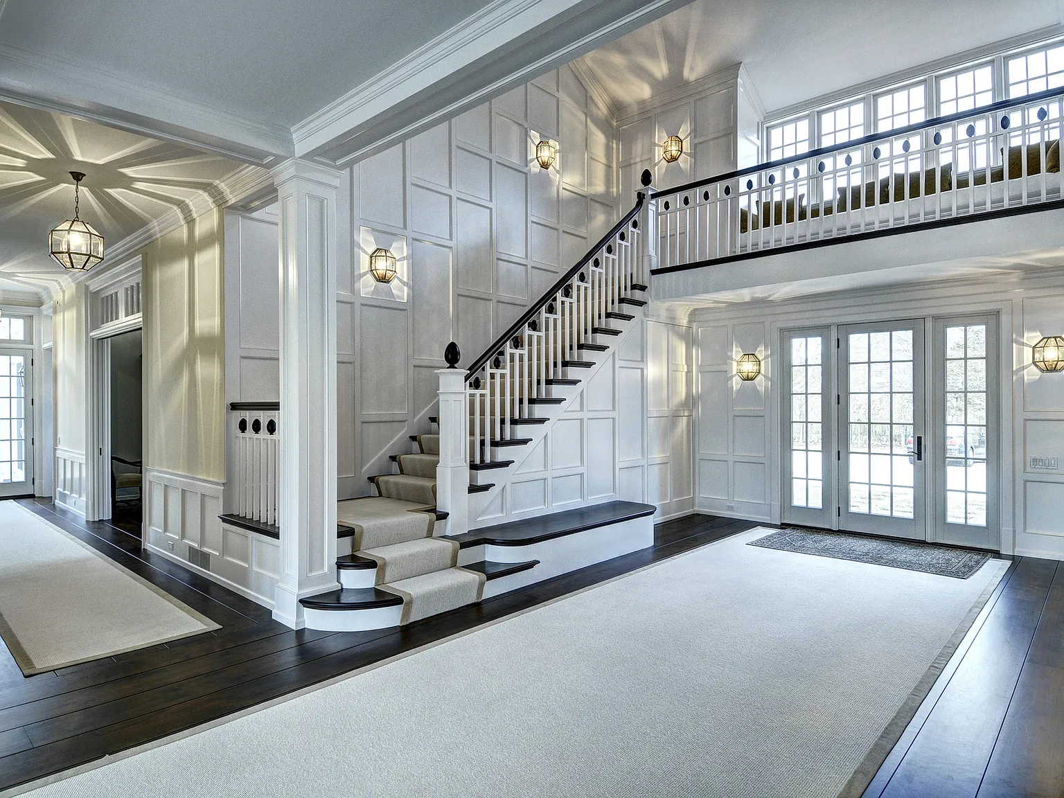Fabulous Southampton Village Estate Section — Photo 4