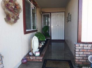 2033 Manchester Ln, Manteca, CA 95336