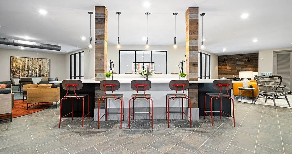 Canyon Springs Apartments — Photo 4