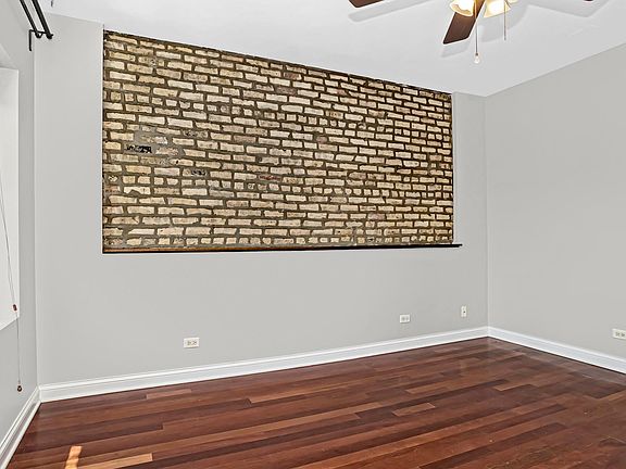 4th image of 3108 W Berteau Ave APT 3
