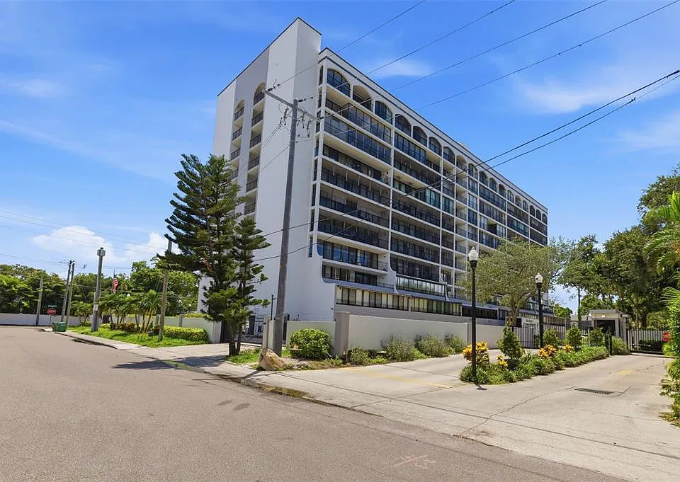 3211 W Swann Ave #1103