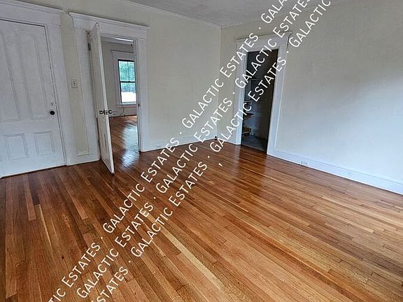 4th image of 605 Hall St Unit 2