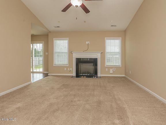 4th image of 208 Imperial Lane