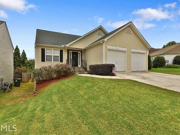 2nd image of 50 Greens Ct