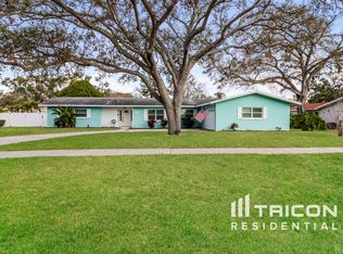 1866 Lakeview Rd, Clearwater, FL 33764