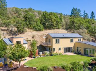 7075 Rapp Ln, Talent, OR 97540