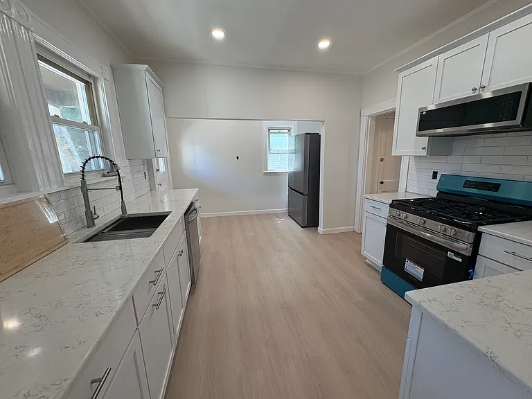 8 Fairbanks St #1 — Photo 11