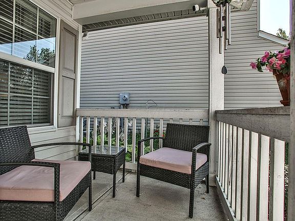 2nd image of 3954 Rosette Dr