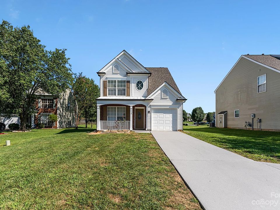 1st image of 2413 Sawyer Dr