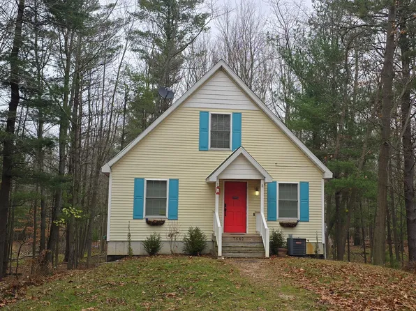 7642 W Range St, Mears, MI 49436