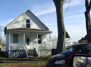 1615 S Van Buren St, Bay City, MI 48708