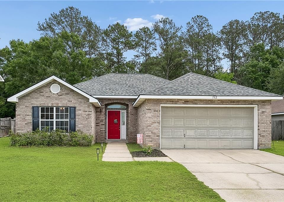1st image of 752 Simpson Way