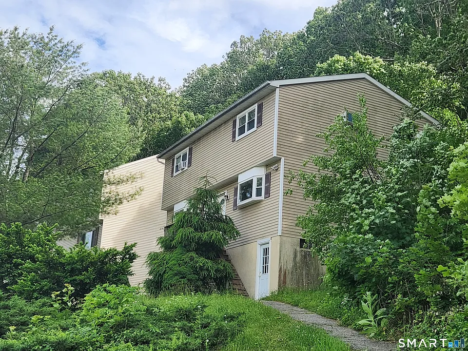 1 Knollwood Dr