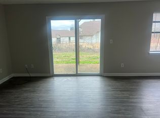1404 Ascent Trl NW APT B, Huntsville, AL 35816