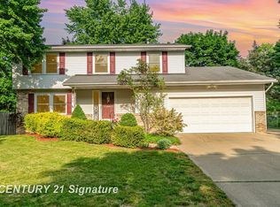 4800 Birchwood Dr, Midland, MI 48642
