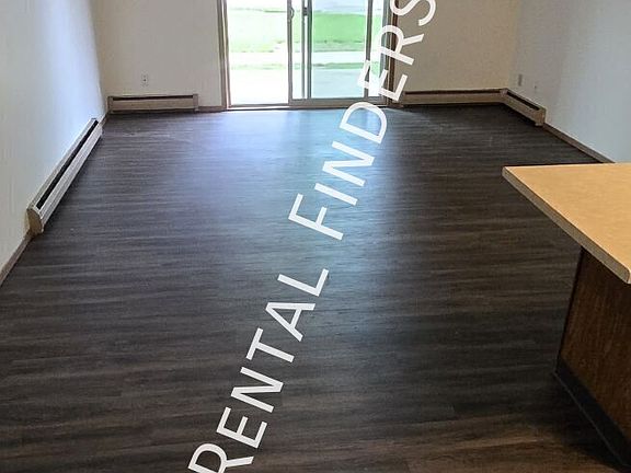 3rd image of 101 E Mitchell Ave APT 1