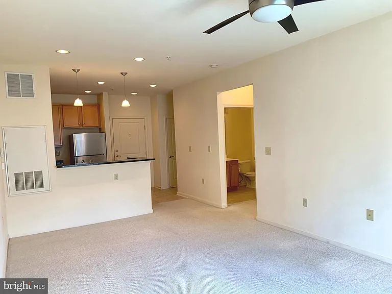 2655 Prosperity Ave #318 — Photo 15
