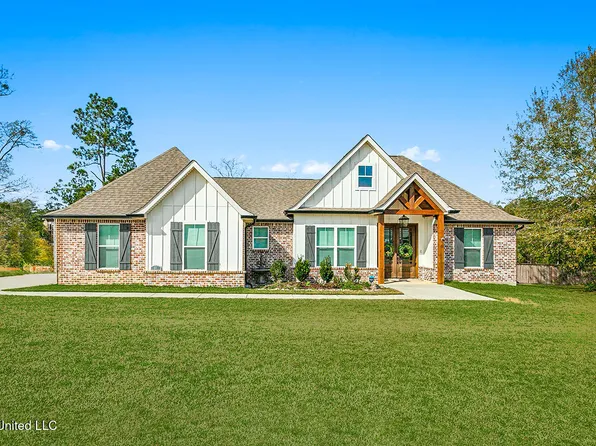 51 Knoll Creek Dr, Carriere, MS 39426