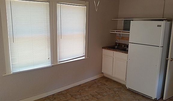 3rd image of 5534 San Fernando St APT 3