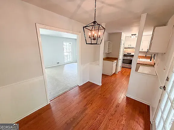 1277 Seven Springs Cir — Photo 2