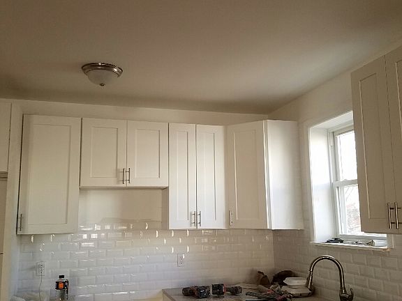 3rd image of 3248 Wilson Ave