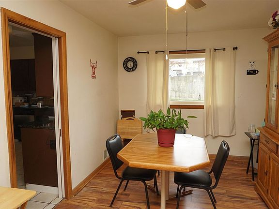 3rd image of 3107 Dartmouth Dr