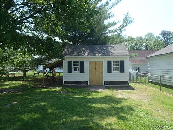 4th image of 8287 Oakfield Ln