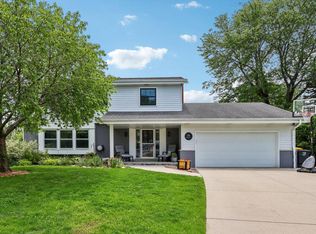 12015 Meadow Ct, Wauwatosa, WI 53222