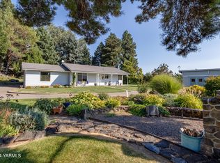 4590 Naches Heights Rd, Yakima, WA 98908