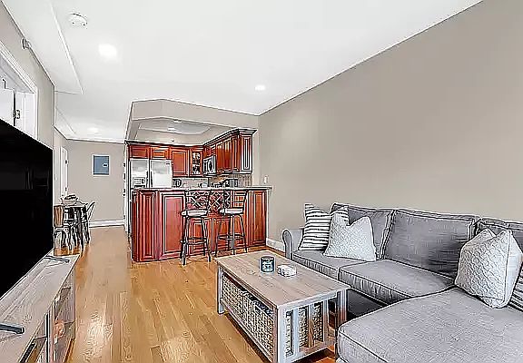 2nd image of 30-94 Crescent St #2D