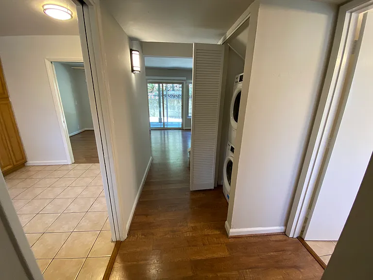 Farm Hill Manor — Photo 10