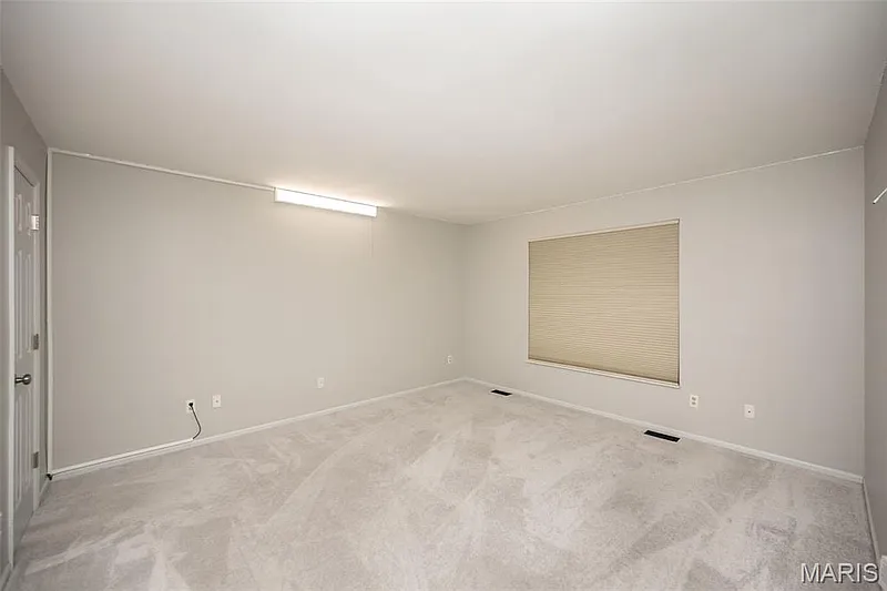 Thumbnail 16