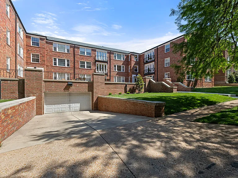 7517 Oxford Dr #2A — Photo 28