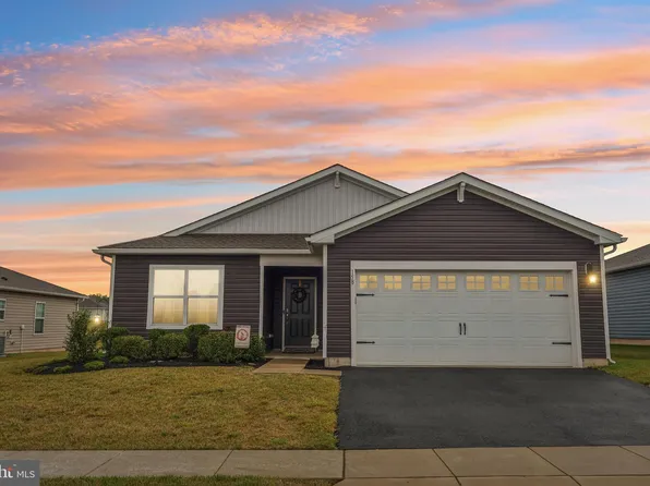 158 Lilly Dr, Pottstown, PA 19464