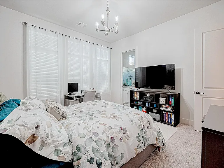 6021 Cypress St — Photo 28