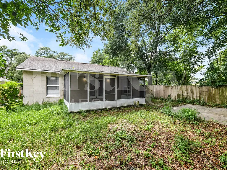 325 Crabtree Ave — Photo 14