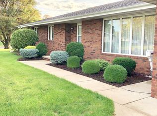 606 S School Ave, Minier, IL
