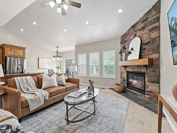 2nd image of 14982 S Winged Bluff Ln E