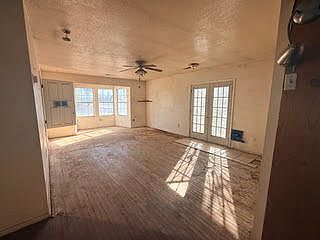 3rd image of 300 Wisconsin St
