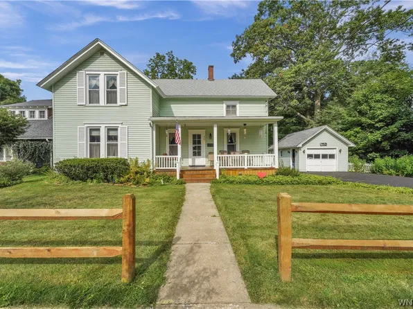 265 S Grove St, East Aurora, NY 14052